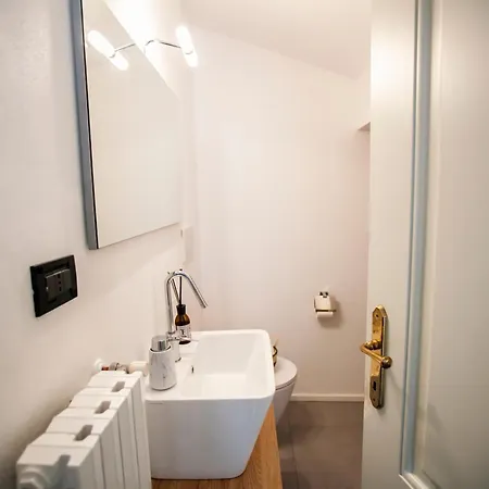 Baragiola Apartment